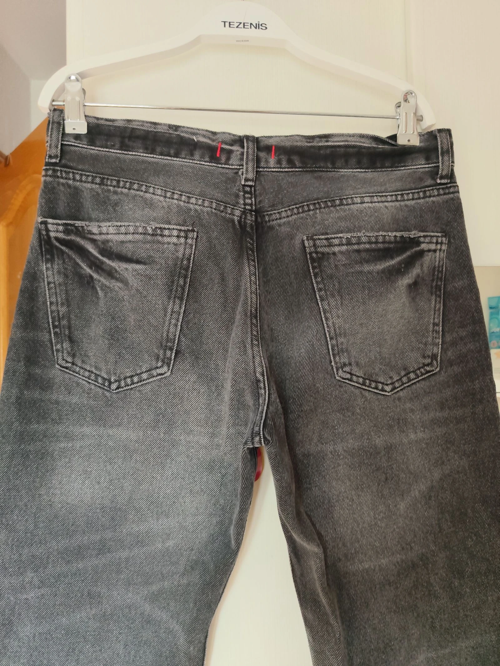 Calça jeans feminina Straight Fit efeito deslavado Zara Tamanho S/36 – photo 12